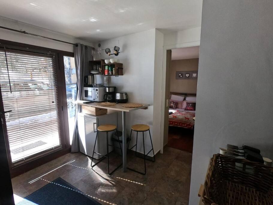 Petit Studio Cosy Saint-Pierre-dels-Forcats Exterior foto